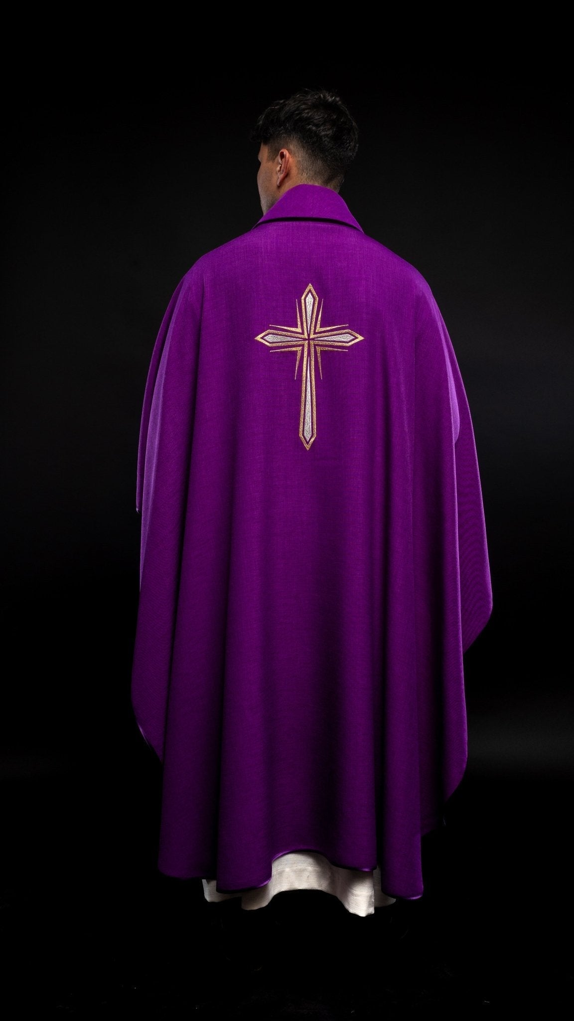 Advent chasuble with candle embroidery KOR/254/03/03 FIOLET - HAFTINAUSA.COM