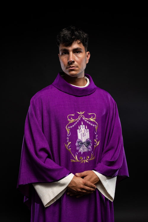 Advent chasuble with candle embroidery KOR/254/03/03 FIOLET - HAFTINAUSA.COM