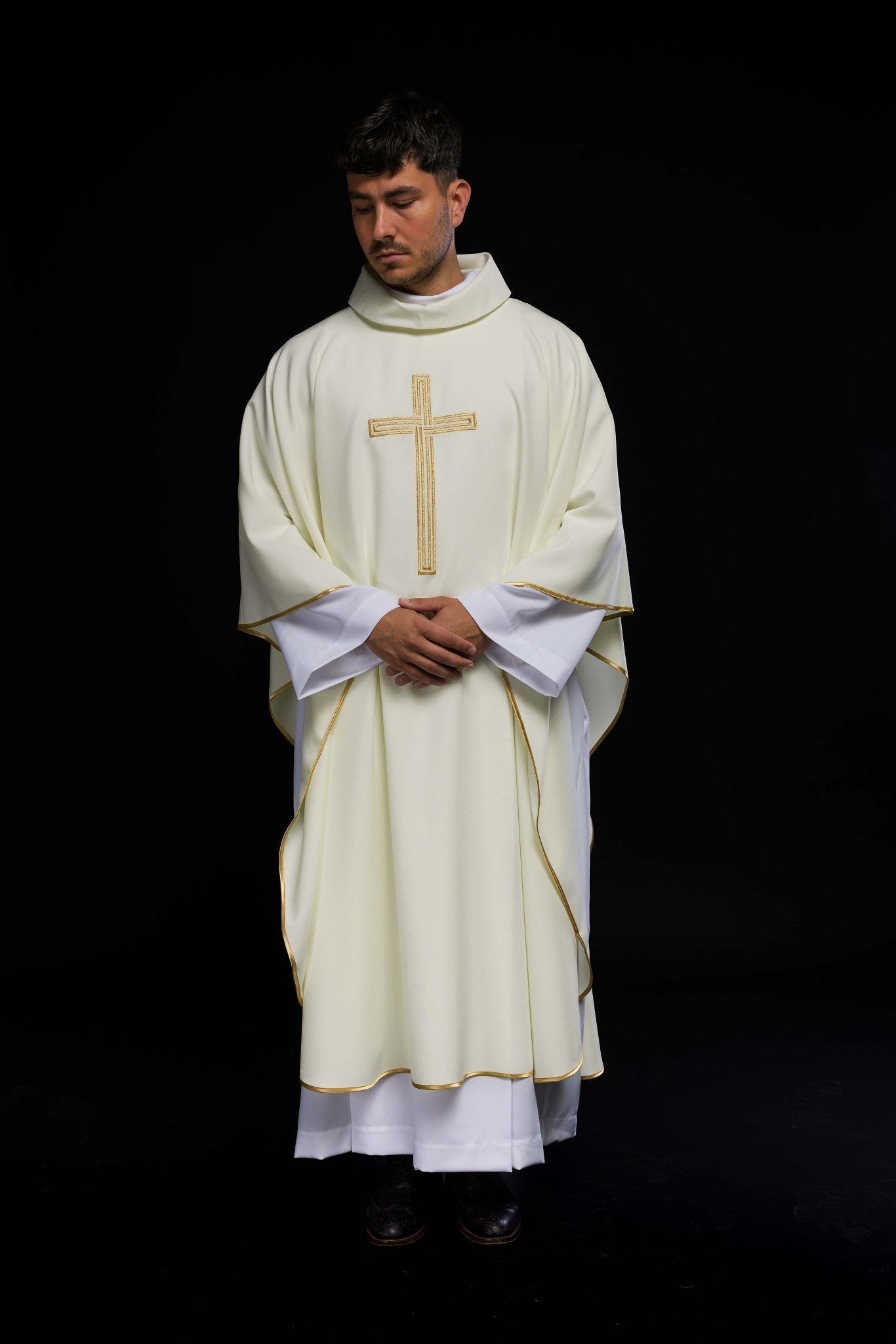 Chasuble embroidered with ecru Cross KOR/018/05/12 ECRU - HAFTINAUSA.COM