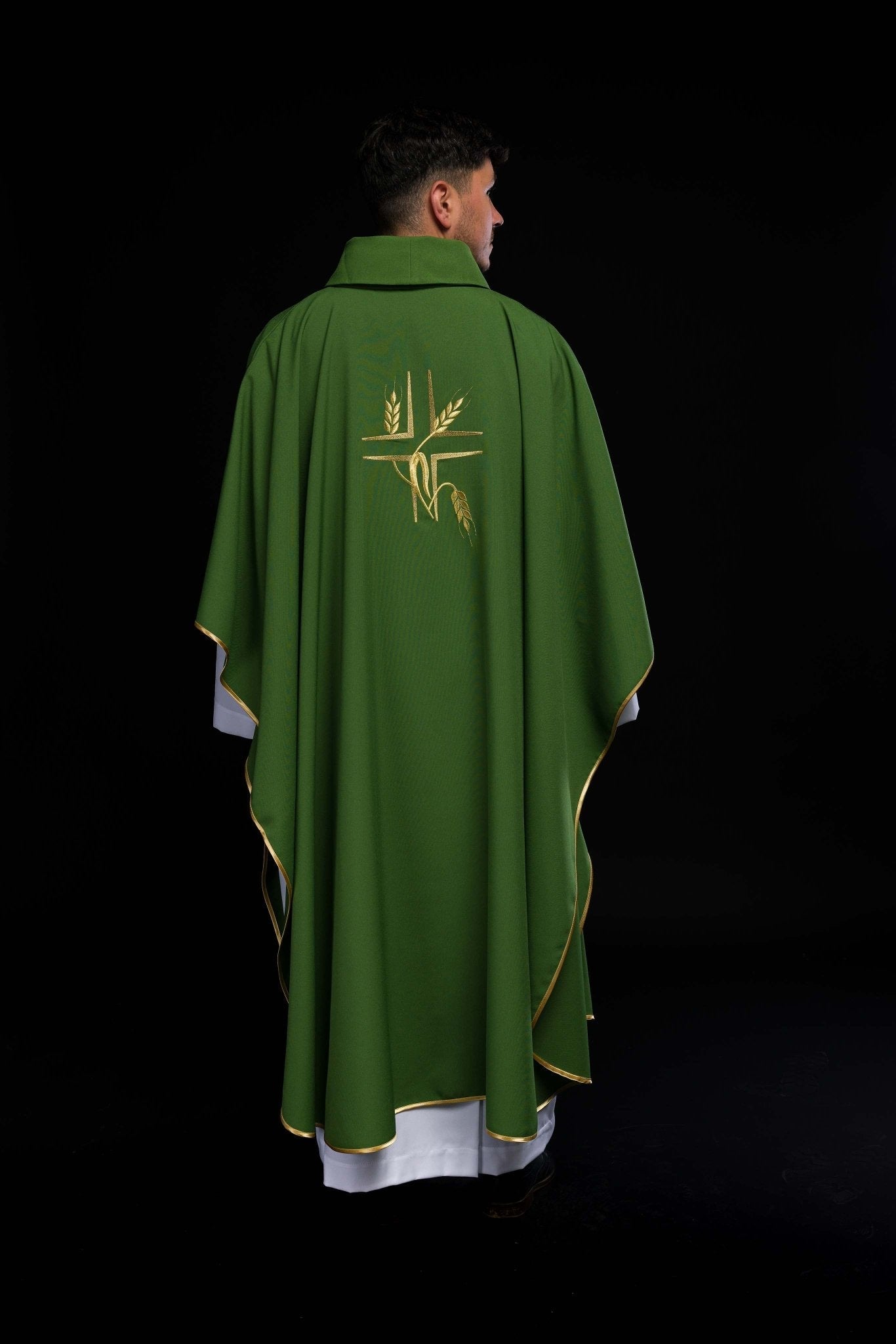Chasuble embroidered with Green Cross KOR/016/01/12 ZIELONY - HAFTINAUSA.COM