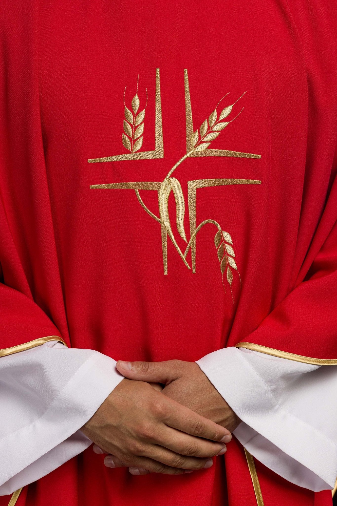Chasuble embroidered with Red Cross KOR/016/02/12 CZERWONY - HAFTINAUSA.COM