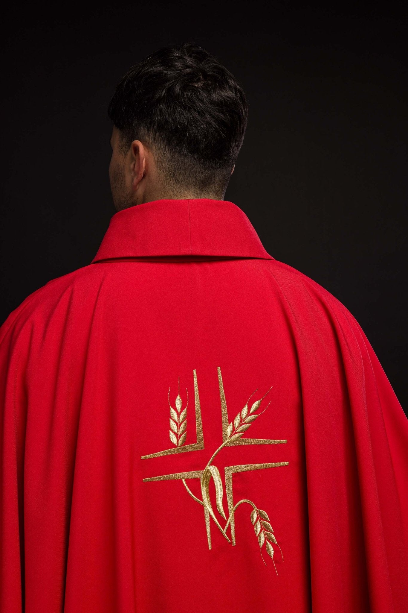 Chasuble embroidered with Red Cross KOR/016/02/12 CZERWONY - HAFTINAUSA.COM