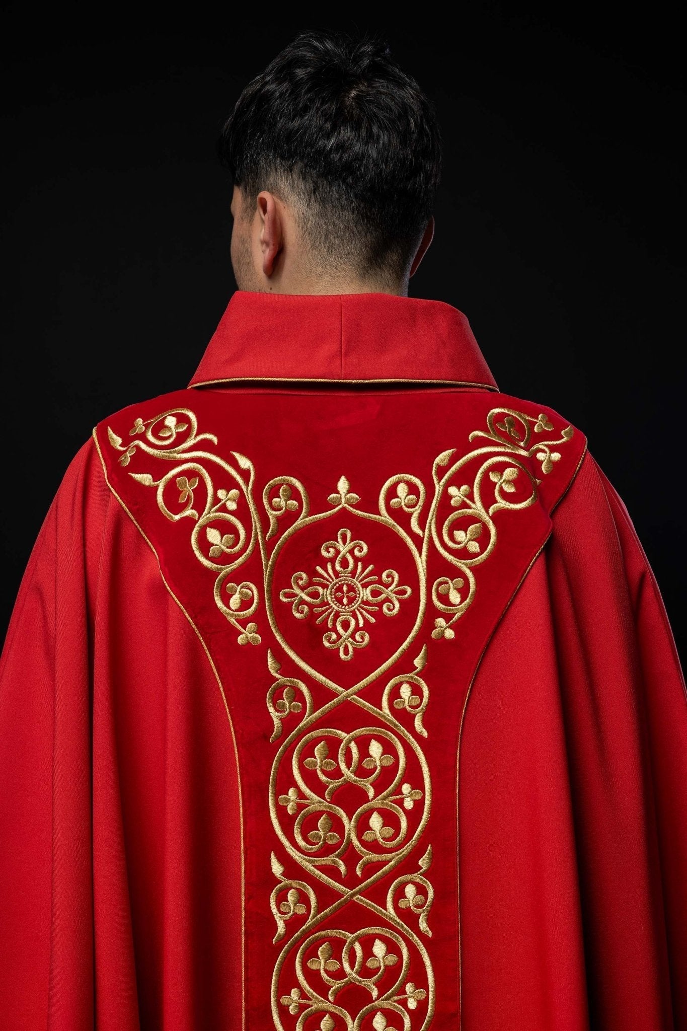 Chasuble made from soft touch red velvet fabric KOR/169/02 - HAFTINAUSA.COM