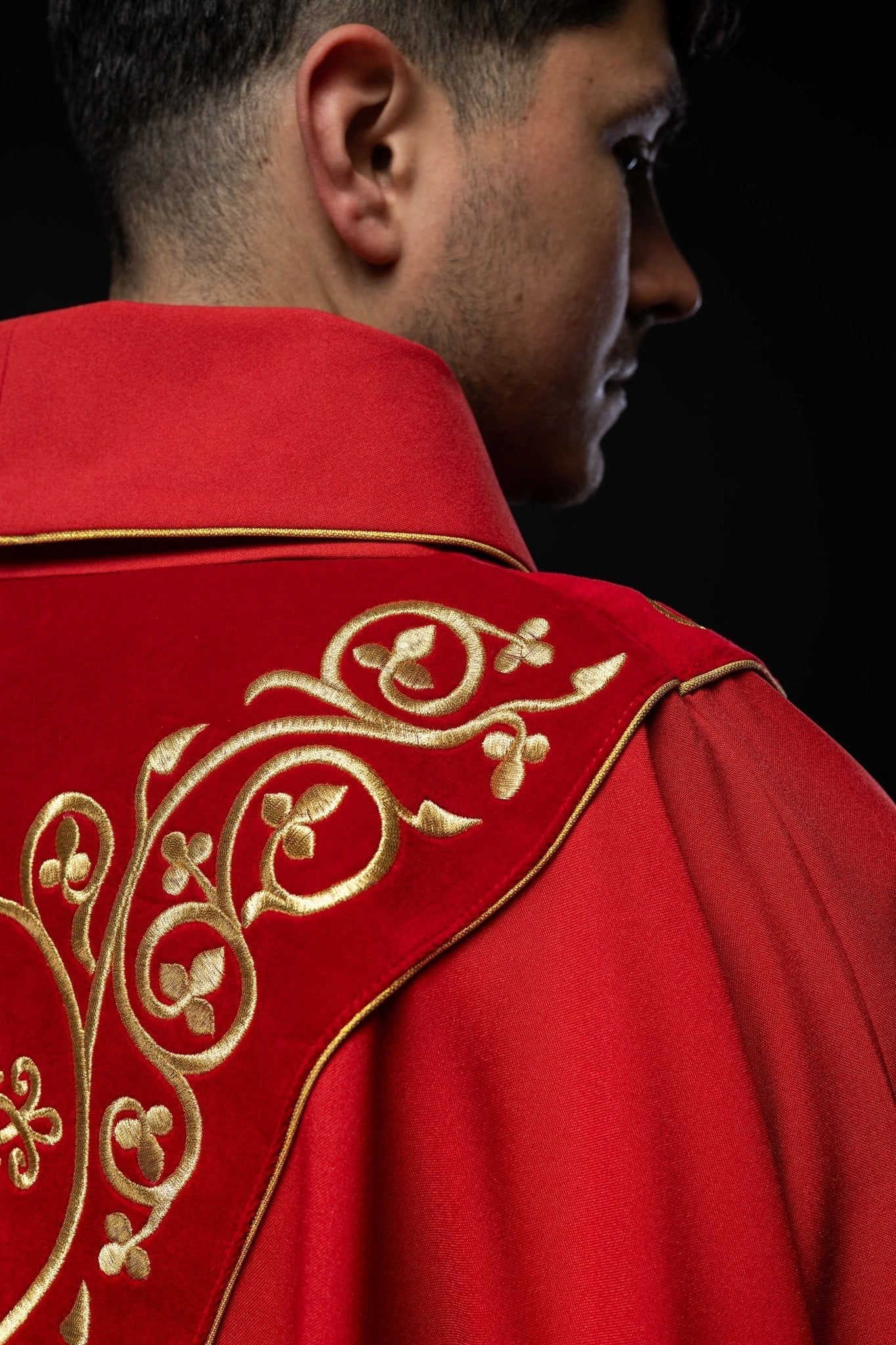 Chasuble made from soft touch red velvet fabric KOR/169/02 - HAFTINAUSA.COM