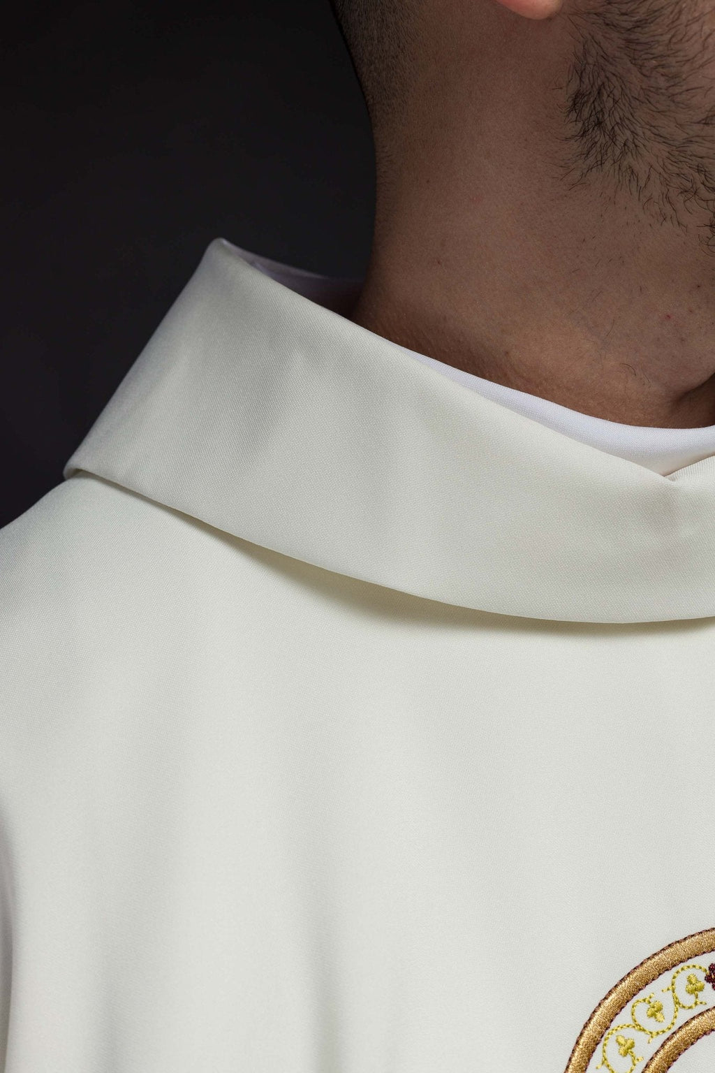 Cream chasuble with IHS and PAX embroidery KOR/119/05/01 ECRU - HAFTINAUSA.COM