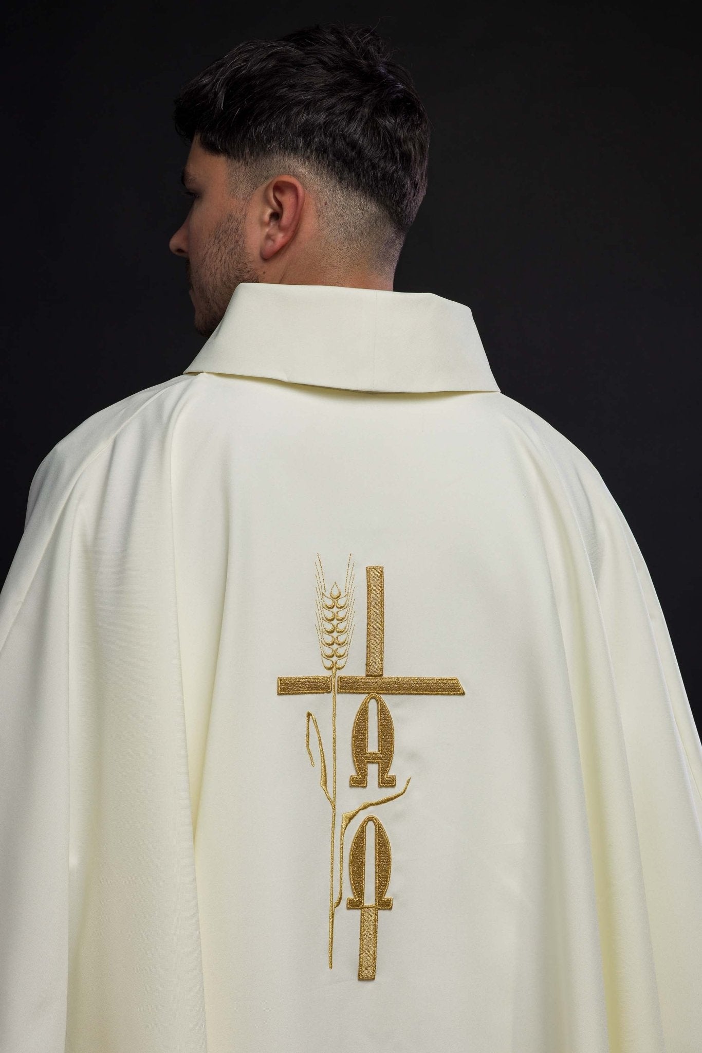 Ecru chasuble with cross and alfa omega symbols KOR/013/05/12 ECRU - HAFTINAUSA.COM