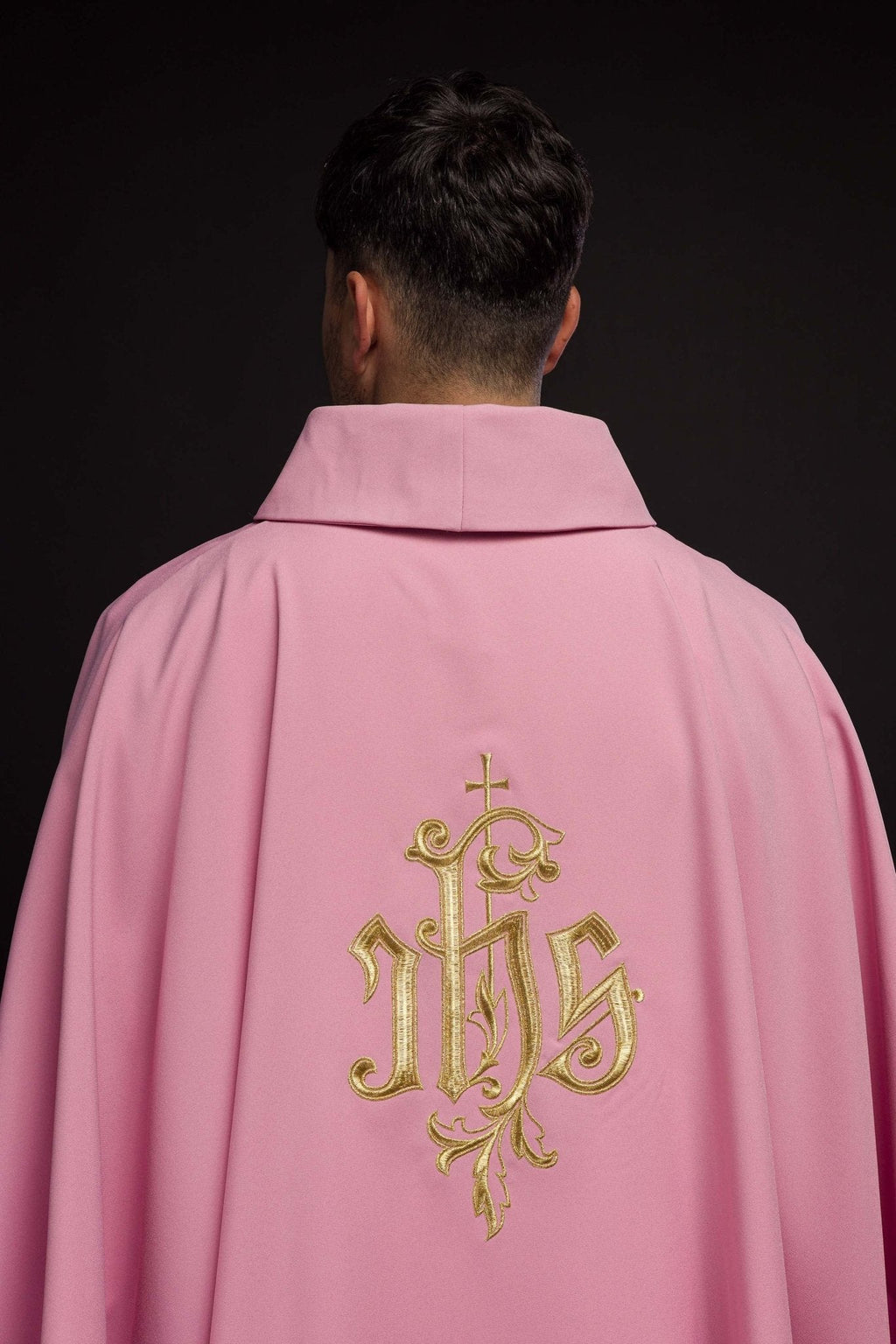 Pink chasuble with classic JHS KOR/032/08/12 RÓŻ - HAFTINAUSA.COM