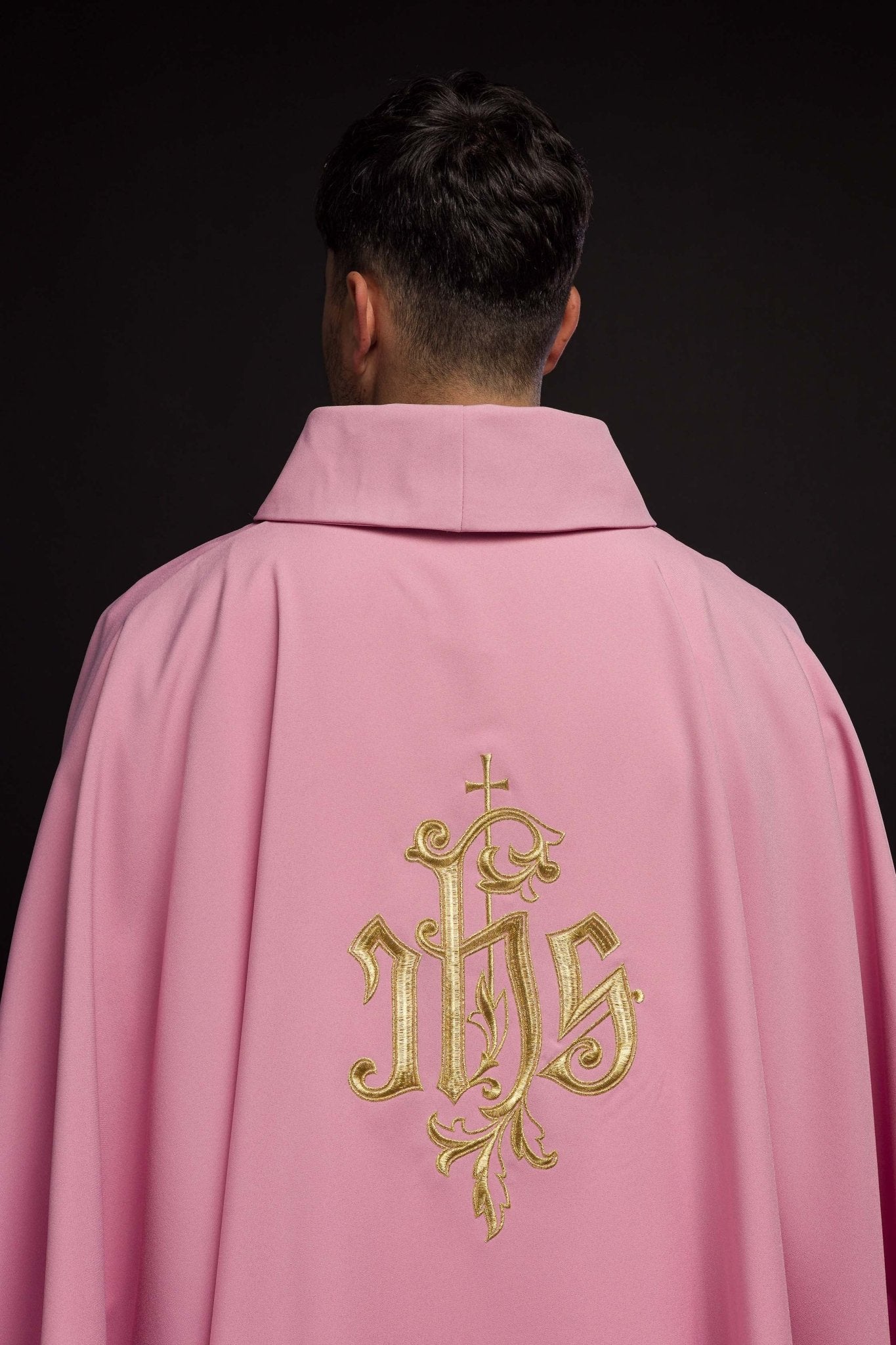 Pink chasuble with classic JHS KOR/032/08/12 RÓŻ - HAFTINAUSA.COM