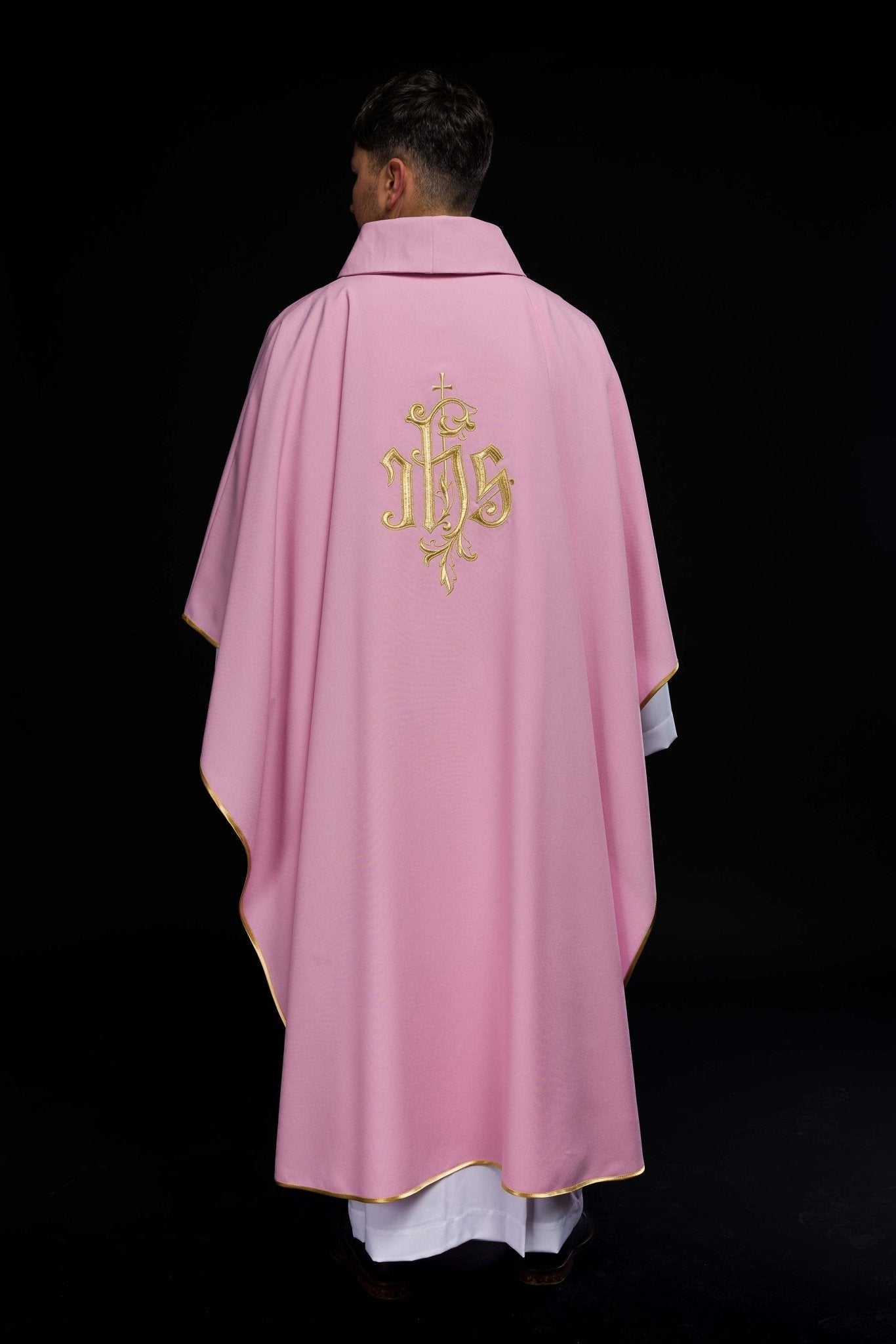 Pink chasuble with classic JHS KOR/032/08/12 RÓŻ - HAFTINAUSA.COM
