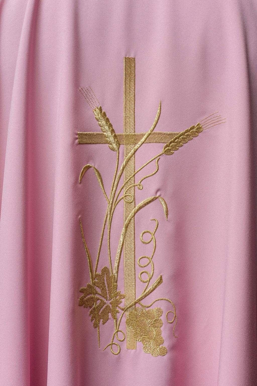 Pink chasuble with golden cross embroidery KOR/026/08/12 RÓŻ - HAFTINAUSA.COM