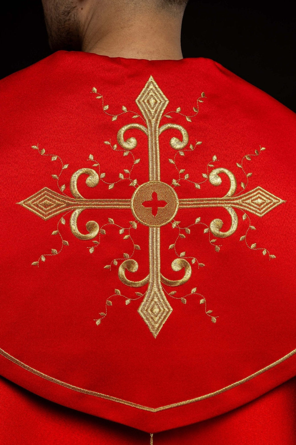 Red church cope with embroidery with gold crosses KKP/024/02/20 CZERWONA SAT. POMPON 145cm - HAFTINAUSA.COM